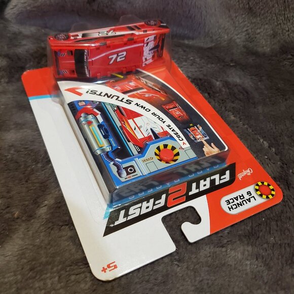 LUKI LAB THE ORIGINAL FLAT2FAST CARD RACERS Red - Picture 4 of 6